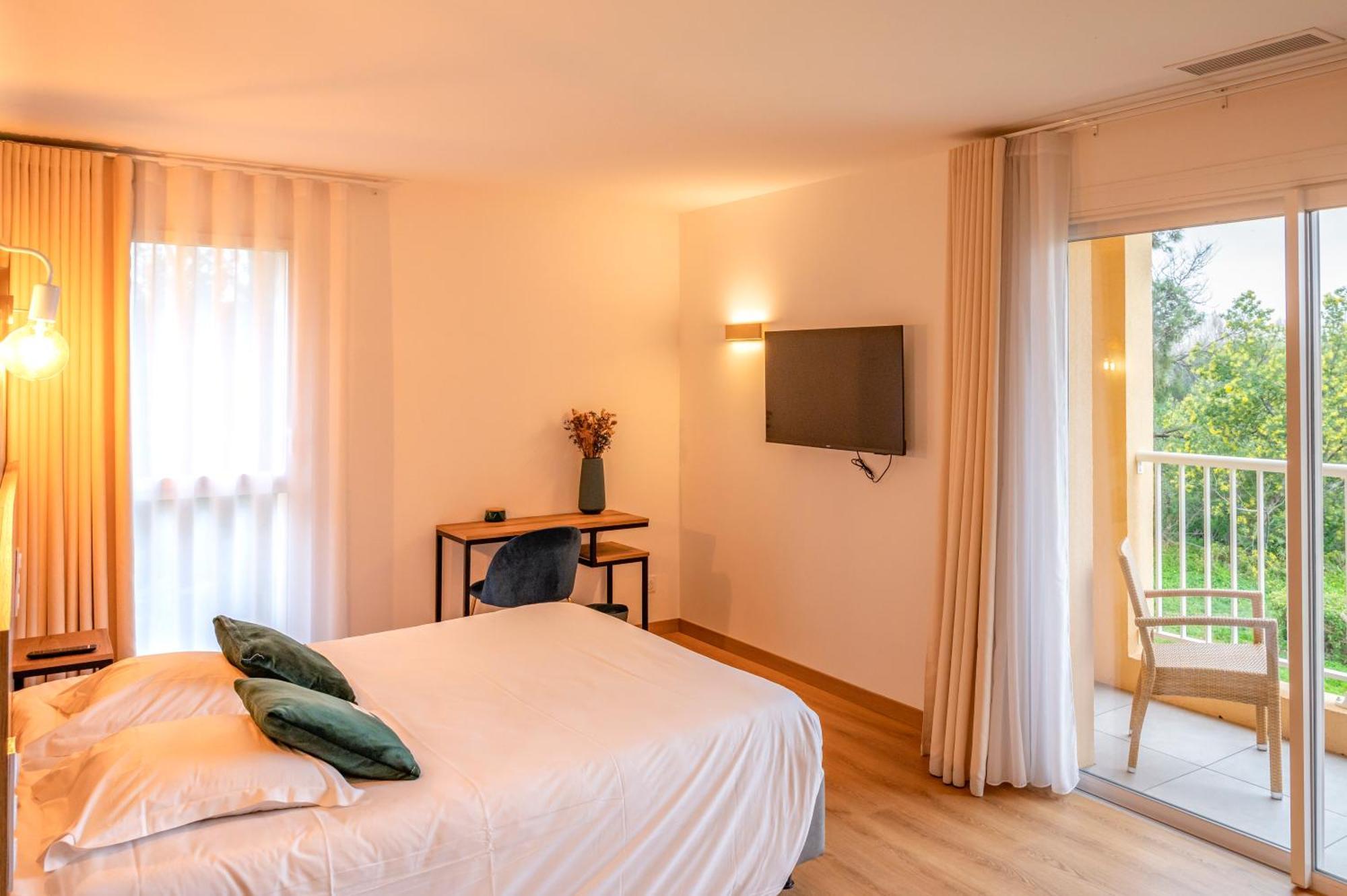 Auberge Les Oliviers Lucciana  Exterior foto